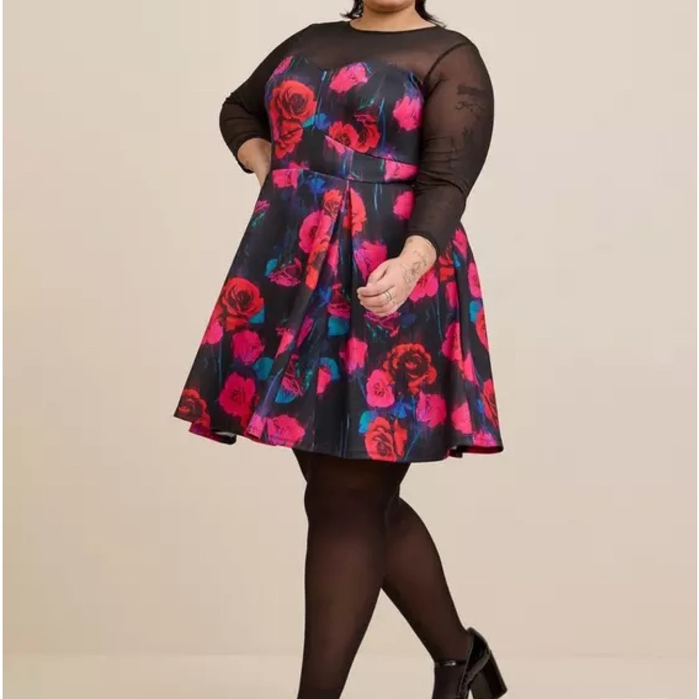 Torrid Vibrant Floral Long Sleeve Dress - Picture 4 of 5